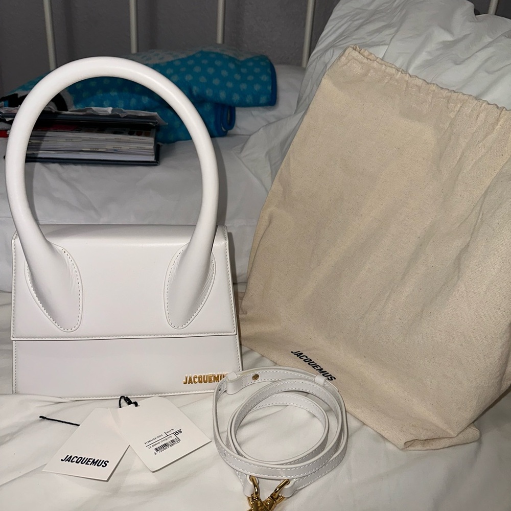 Jacquemus Le Grand Chiquito bag in White